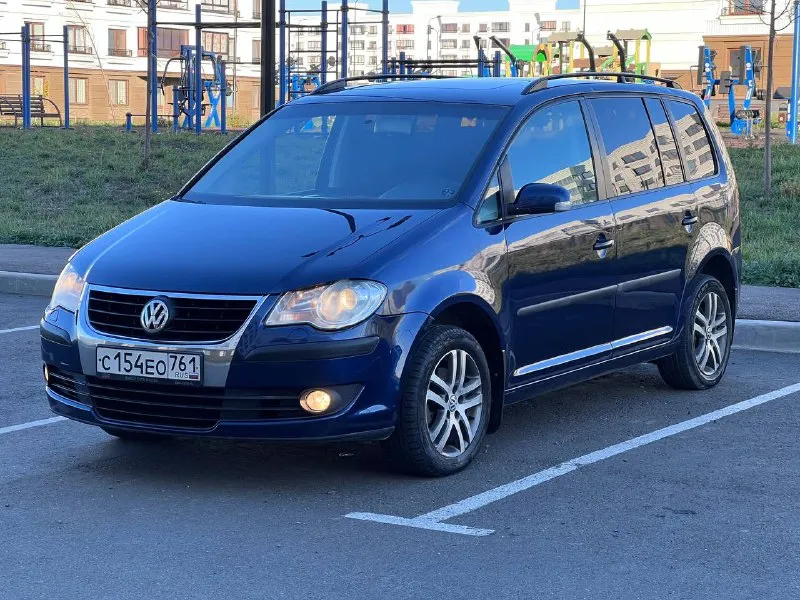 Продам автомобиль,
Volkswagen touran, 1.4 turbo.
Коробка автомат,
Год 2007,
Пробег 208 тыс. ,км.
7 Посадочных мест.
Максимальная комплектация.
Авто в отличном состоянии, вложений не требует вообще, мотор в идеальном состоянии, коробка работает идеально, автомобиль полностью обслужен, по ходовой части без нареканий, по электронике всё работает, очень комфортный и удобный автомобиль для семьи.
Всем удачных продаж и покупок.
Цена 770 000 руб. Торг.
Рассмотрю обмен.
+79497527174
+79494969176 - фотография - 2
