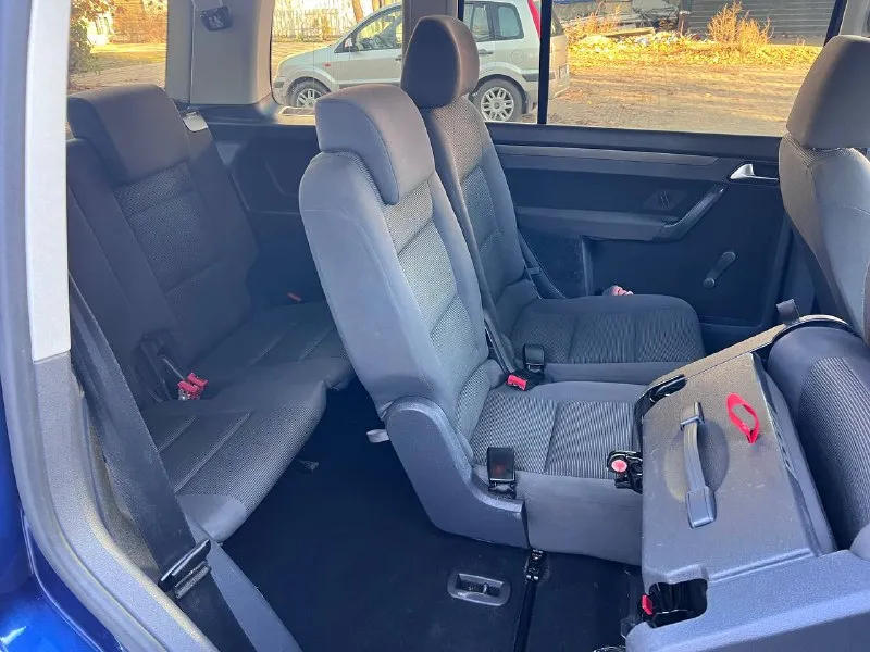 Продам автомобиль,
Volkswagen touran, 1.4 turbo.
Коробка автомат,
Год 2007,
Пробег 208 тыс. ,км.
7 Посадочных мест.
Максимальная комплектация.
Авто в отличном состоянии, вложений не требует вообще, мотор в идеальном состоянии, коробка работает идеально, автомобиль полностью обслужен, по ходовой части без нареканий, по электронике всё работает, очень комфортный и удобный автомобиль для семьи.
Всем удачных продаж и покупок.
Цена 770 000 руб. Торг.
Рассмотрю обмен.
+79497527174
+79494969176 - фотография - 9