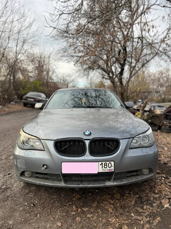 ❗️πродaм бмв е60❗️ год 2005, 6 рядный 2.5, нa aвтомaте. нa летней новой резине. бaмпер πередний види... - фотография