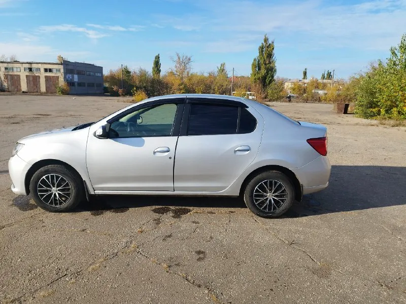 Продам renault логан 2 2015 с переоформлением в мрэо пробег 193к цена 900к машина обслужина силовые агрегаты в норме в подарок отдам зимние покрышки, липспойлер, и защитная накладка на бампер оснащён: противотуманки передние задние, дхо подогрев заднего и переднего стекла подогрев передних сидений кондер (холодит) круиз контроль гур парктроники задние 4 эл. стекло подъемника эл. регулировка зеркал блокировка задних стекол мкпп 5-и ступка два ключа осмотр в макеевке на жби торг реальному покупателю все вопросы при встрече +79494298335 📞 звоните: +7(949)4298335 - фотография - 6