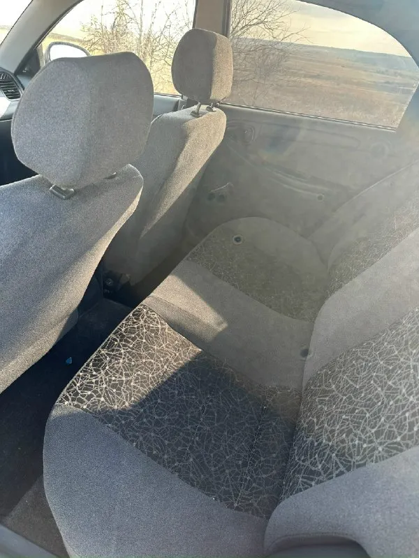 Продам ланос 2011 год, я собственник мотор 1.5 двигатель работает хорошо, масло не ест, работает ровно ! коробка 5 ступка, включается не выбивает не хрустов, шепчет. по кузову в хорошем состоянии, недавно обработал дно перед зимой. салон в хорошем состоянии, все целое не прокуренное. комплектация гур, кондиционер, и стеклоподъемники все светится, моргает, крутится стоят led-лампы( мини линзы) не врезанные, светят отлично. летняя резина сейчас на машине + есть зимняя новая на дисках(отдельно) цена 360 тысяч + торг рассматриваю так же обмен с моей доплатой все вопросы по телефону +79493271156 📞 звоните: +7(949)3271156 - фотография - 4