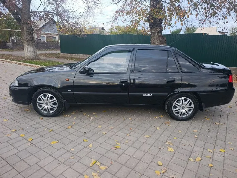 Продам.2009г. в.газ/бензин. один хозяин.2 комплекта колёс. цена 320т. р.торг. +79493273754 - фотография - 4