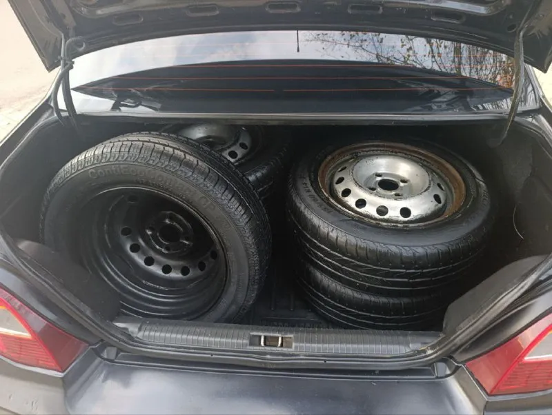 Продам.2009г. в.газ/бензин. один хозяин.2 комплекта колёс. цена 320т. р.торг. +79493273754 - фотография - 8