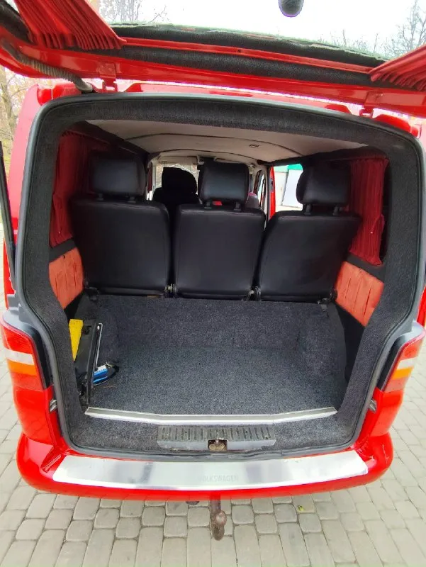 Volkswagen t5 продажа от собственника объем : 1.9 tdi кпп : механика пробег 270 тысяч км (после капиталки 25 тысяч ) пробег родной, любые проверки за ваш счёт состояние автомобиля идеальное, машина без дтп, за все время я один владелец 12 лет был произведен капитальный ремонт двигателя 25 тыщ назад. Меняли сцепление, новый стартер, вся ходовая перебрана, никаких проблем, не дымит от слова совсем, мотор работает как положено, кондиционер заправлен, стоит хорошая музыка, делал все под себя от машины не избавляюсь, передвигаюсь каждый день два комплекта резины приезжайте, смотрите, все расскажу торг у капота цена 1.550 торг. +79493519354
📞 Звоните: +7(949)3519354 - фотография - 7