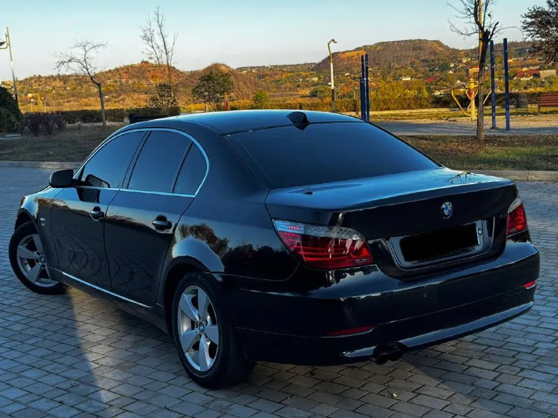 Продам bmw 525i xdrive 2009 года выпуска, рестайлинг! двигатель 3.0 бензин, работает абсолютно без каких либо нареканий, никаких ошибок нет, недавно проводилась замена масла. коробка также абсолютно без вопросов, работает отлично, также было заменено масло! салон в хорошем состоянии, очень хорошая комплектация: джойстик, кожаный салон, электро регулировки сидений, двух зонный климат контроль, мульт-руль, хорошая музыка, подогревы сидений, старт-стоп! машина юридически чистая, также рассмотрю обмен в обе стороны. осмотр донецк цена: 995.000₽ возможен торг! ☎️ +7 (949) 742-53-98 - фотография - 6