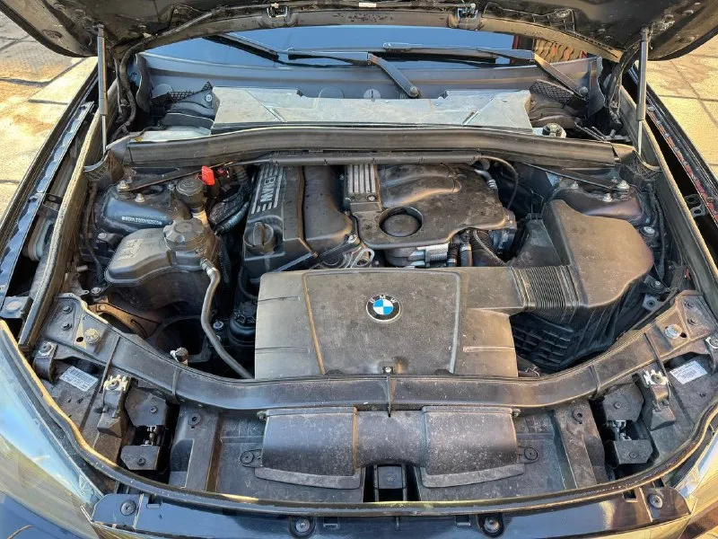 Продам bmw x1 e84 2011 г, bmw х1 е84 2.0 бензин, 6 ступ, задний привод 275 000 км пробег, учет 180 регион 2024 март - замена цепи грм 2025 февраль - переуплотнили двс 2025 май - частичный ремонт ходовой 2025 август - обслужили кузов в хорошем состоянии, мелкие ньюансы есть резина зима - лето. машинка каждый день на ходу, сел поехал. цена 900 000 р +7 949 39 88 128 📲 tg: @necaramel 📞 звоните: +7(949)3988128 - фотография - 8