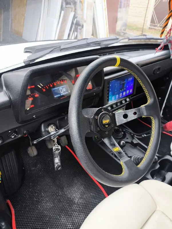 Продам нива ваз 21213 на полном ходу 1999 г выпуск переделана под урбан золовка полностью пересыпана масла во всех узлах поменяны и фильтры перед сидушки с х5 спорты электрические акустика эстрада два магнитофона двухдиновый андроид и процессорный аура. кузов и днище в идеале перед ланжерона переваренные и усиленные на 16 тапках сел и поехал переоформление обязательное цена 600000 т. р маленький торг у капота т. +79494237027 - фотография - 6