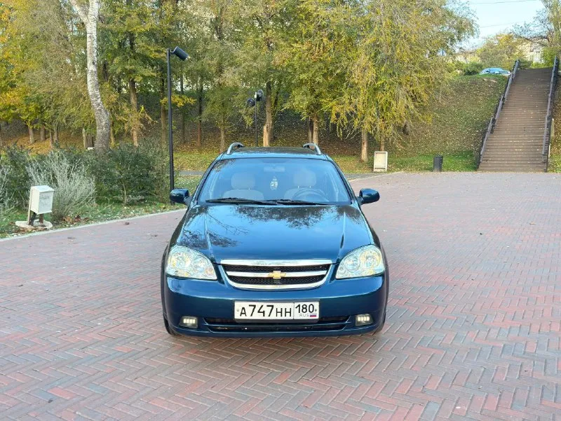 Продам автомобиль в хорошем состоянии без дтп кузов весь в родной краске за исключением двух деталий мотор коробка работает как положено масло не берет не дымит салон в также в отличном состоянии пробег родной. комплект зимних колес в подарок. остальные вопросы по телефону. собственник! 🚗марка шевроле лачетти ⚙мотор 1.6 бензин 📦коробка механика 🏃‍♂‍➡пробег 220 тысяч км 📅год выпуска 2008 💶цена 610 тысяч рублей ☎тел +79497257498 - фотография - 2