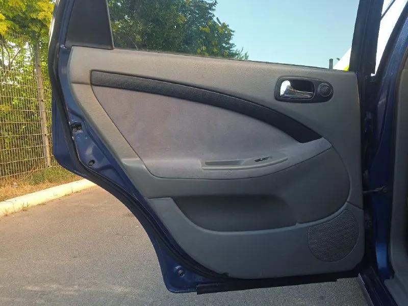 Продам chevrolet лачетти 2007года выпуска, цена 460 000₽ торг, мотор 1,6l,109л, с, пробег 215тыс, авто в хорошем состоянии, что по кузову, что технически, шины r-15, новые, комплектация: гидроусилитель руля, abs, четыре электростеклоподъёмника, шесть подушек безопасности кондиционер холодит, abc, подогрев зеркал заднего вида, музыка андроид, основной свет линза led, тонировка, сигнализация с автозапуском, обслужена вложений не требует, с документами порядок, три владельца по птс, интересующие вопросы по телефону, смотреть авто город, донецк пролетарский район по ул,301стрелковой дивизии, ориентир щетина 32б, на стоянке напротив заправки аси тел +79495963046 📞 звоните: +7(949)5963046 - фотография - 10