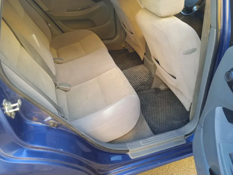 Продам chevrolet лачетти 2007года выпуска, цена 460 000₽ торг, мотор 1,6l,109л, с, пробег 215тыс, авто в хорошем состоянии, что по кузову, что технически, шины r-15, новые, комплектация: гидроусилитель руля, abs, четыре электростеклоподъёмника, шесть подушек безопасности кондиционер холодит, abc, подогрев зеркал заднего вида, музыка андроид, основной свет линза led, тонировка, сигнализация с автозапуском, обслужена вложений не требует, с документами порядок, три владельца по птс, интересующие вопросы по телефону, смотреть авто город, донецк пролетарский район по ул,301стрелковой дивизии, ориентир щетина 32б, на стоянке напротив заправки аси тел +79495963046 📞 звоните: +7(949)5963046 - фотография - 6