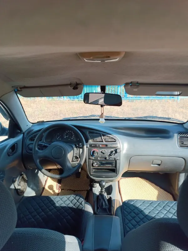 Daewoo sens 1.4 💰цена: 280 000р (торг) 🏢город: мариуполь 📅год выпуска: 2002 🧾пробег: 194 000км ⚙️двигатель: 1.4 ⛽топливо: бензин/газ ⚙️кпп: механика 📄:собственник моя мать 📞 телефон: +79497056939 дмитрий 💾 описание: 🔹 кузов в отличном состоянии( поляк ) 🔹 вся в родном окрасе ( есть местами ньансы ) машина толком не эксплуатировалась с 2020 года 🔹 наша семья второй владелец(отца не стало в 2020 году) 🔹 двигатель, коробка, ходовая в порядке 🔹 по остальным вопросам расскажу при встречи или по телефону больше фото могу выслать 📞 звоните: +7(949)7056939 - фотография - 10