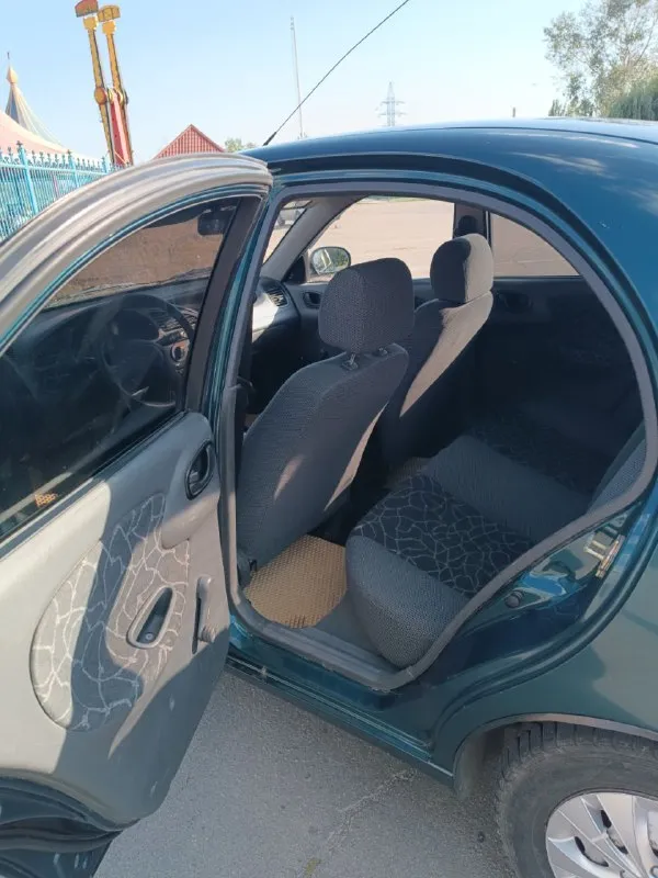 Daewoo sens 1.4 💰цена: 280 000р (торг) 🏢город: мариуполь 📅год выпуска: 2002 🧾пробег: 194 000км ⚙️двигатель: 1.4 ⛽топливо: бензин/газ ⚙️кпп: механика 📄:собственник моя мать 📞 телефон: +79497056939 дмитрий 💾 описание: 🔹 кузов в отличном состоянии( поляк ) 🔹 вся в родном окрасе ( есть местами ньансы ) машина толком не эксплуатировалась с 2020 года 🔹 наша семья второй владелец(отца не стало в 2020 году) 🔹 двигатель, коробка, ходовая в порядке 🔹 по остальным вопросам расскажу при встречи или по телефону больше фото могу выслать 📞 звоните: +7(949)7056939 - фотография - 8