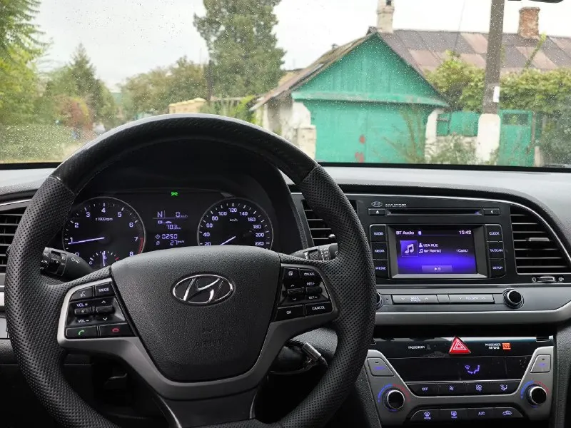 Продам hyundai avante 2016г 1.6.lpi 132л. с 6-ступенчатая (3 режима eзды: eco, сomfоrt, sport ) пробег 141тыс. км комплектация круиз контроль задние парктроники подогрев руля подoгpев зeркaл а тaк же пeредниx cидений электрорегулировка и автоматическое складывание зеркал датчик света двух зоный климат контроль автомобиль в хорошем состоянии, бережная эксплуатация и своевременное обслуживание, в комплекте зимняя резина цена 1 300 000 мариуполь +79490137512 📲 tg: andrey aleksandrovich 📞 звоните: +7(949)0137512 - фотография - 7