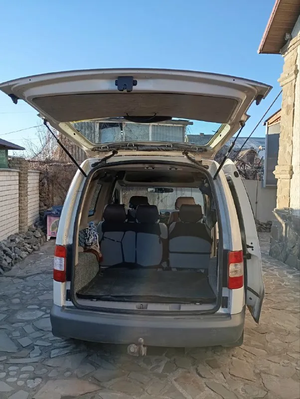 Продам volkswagen кадди.2005 года. 1.9 турбо дизель. Двигатель после кап. Ремонта, поменял вакуумный насос, радиатор, каропку передач, машина в хорошем состоянии без ражаачины, ходовая в норме. Второй хозяин с 2009 года. Документы в норме. Машина была в хорошем обслуживание.
Цена 700 руб.
+79497194690
+79497194689
Машина мариуполь.
📲 Tg: олечка
📞 Звоните: +7(949)7194690 - фотография - 5