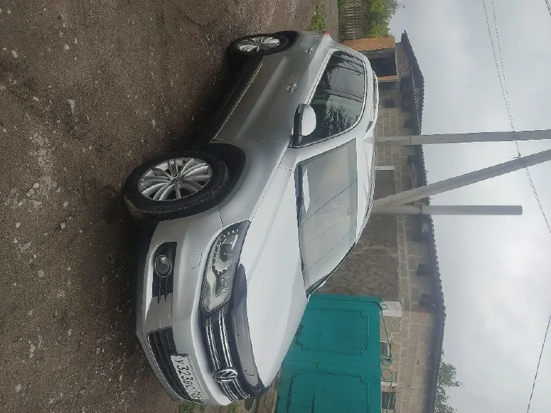 Продаю volkswagen tiguan 2.0 tsi at 2011г. , 170 л. С. , акпп, 4wd, пробег 225 000км. Автомобиль в хорошем техническом и внешнем состоянии. Подогрев сидений. Парктроники. Заводской ксенон с адаптивной оптикой. Мультимедиа мп3, aux, cd. Круиз-контроль. Мульти-руль. Двухзонный климат контроль холодит отлично, печка греет. Стеклоподъемники на все двери. Электрорегулировка и обогрев зеркал заднего вида. Датчик дождя и света. Работает каждая кнопка. Два комплекта резины литые диски лето, зима штампы с оригинальными колпаками. Приезжайте смотрите все расскажу. Разумный торг уместен. Перекупов и салоны просьба не беспокоить. Цена 1150000₽. Телефон +7 949 385-14-76
📞 Звоните: +7(949)3851476 - фотография - 2
