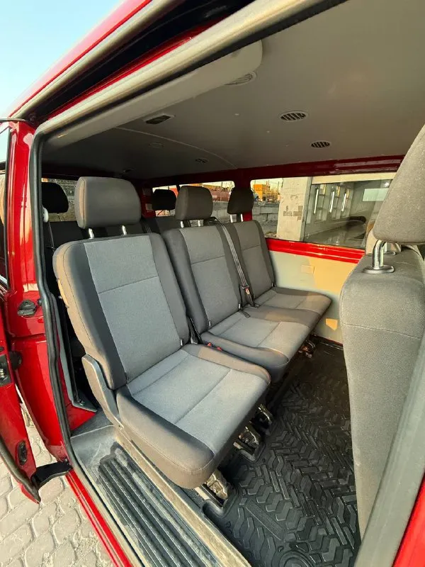Продам volkswagen транспортер т6 год 2019 пробег 145000 км двигатель 2,0 топливо кпп автомат пассажир 8+1 город мариуполь цена 3200000🍋 автомобиль в родном окрасе телефон +79497308841 📲 tg: @zhelezmixa 📞 звоните: +7(949)7308841 - фотография - 4