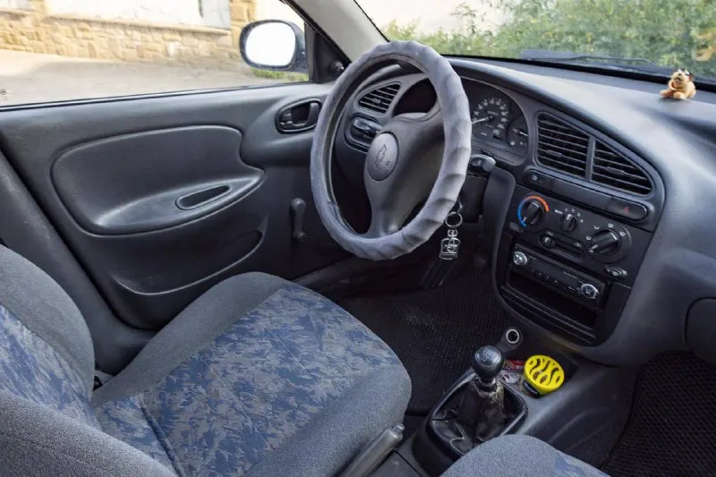 Chevrolet ланос 2007 год продажа от собственника пробег 150000 км обслужен: масла и фильтра поменяны, грм, свечи, провода, катушка заменены, новая резина цена 300.000 руб +79493405561 - евгений 📲 tg: @sweetgirl_1_3 📞 звоните: +7(949)3405561 - фотография - 5