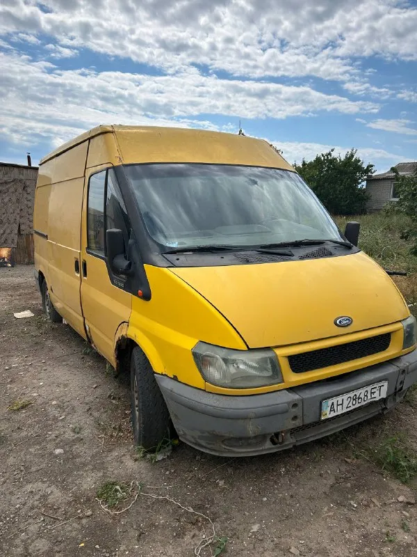 Ford транзит, 2.0 турбо дизель, пятилетка, грузовой, на ходу. 180 000 торг писать в личку или звонит... - фотография