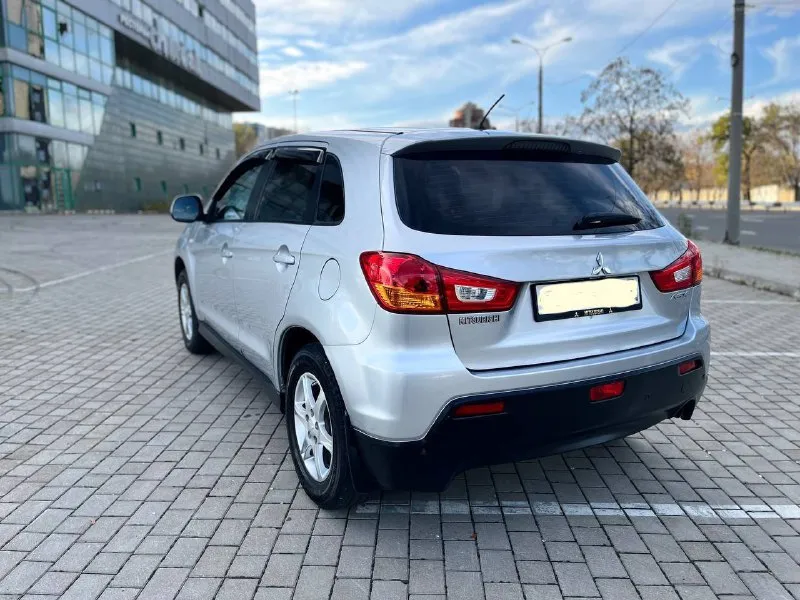 Продам mitsubishi asx год выпуска:2010 обьем двигателя:1.6 кпп:механика родной пробег 209.000 два собственника автомобиль в отличном состояние, гаражное хранение. авто недавно прошёл полное т. о! автомобиль подходящий вариант, для любой мecтнoсти! экономичный, шустpый и самоe вaжнoe надёжный! очень надeжные японскиe моторы, которые идеально сочетаются с механической коробкой передач. полный комплект ключей! комлектация: подогрев сидений, бортовой компьютер, подогрев стекл, электро зеркала, кондиционер, 4 электро стёклаподъемника, сигнализация, складывающие сидение, комфортный багажник и много прочего достаточно для комфортного вождения. авто, с любым видом переоформлением. цена 890.000 торг ! номер телефона +79495905326 - фотография - 6