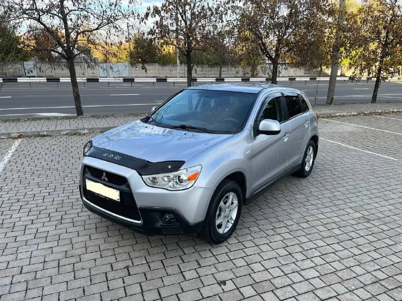 Продам mitsubishi asx год выпуска:2010 обьем двигателя:1.6 кпп:механика родной пробег 209.000 два со... - фотография