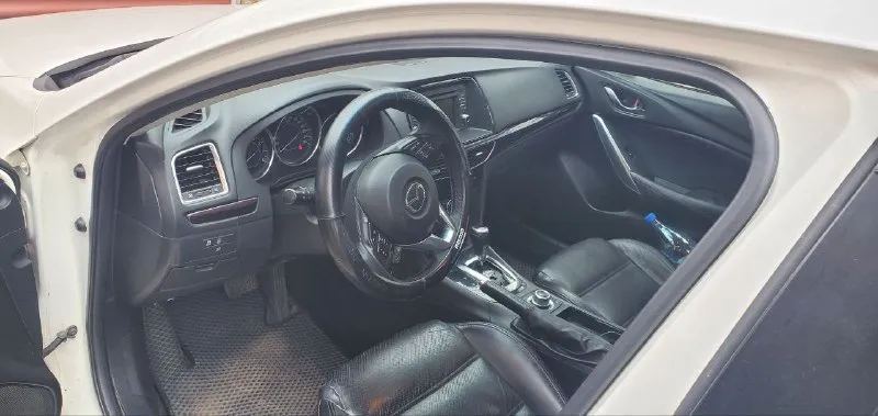 Продам mazda 6, автомобиль 2014 года выпуска. двигатель 2.0 150 л. с. техническая часть без нареканий. очень надёжный и комфортный седан. у автомобиля прекрасная управляемость и красивый дизайн. за всё время эксплуатации всего 2 владельца. хорошая комплектация: автомат, двухзонный климат-контроль, все электростеклоподъемники, противотуманные фары, подушки безопасности, усилитель руля, авs, система стабилизации, мультируль, круиз контроль, подогрев сидений, электрозеркала с обогревом, аудиосистема, обогрев заднего стекла, датчик дождя и света. цена 1550000р. все вопросы по тел: +79591992229 📞 звоните: +7(959)1992229 - фотография - 5