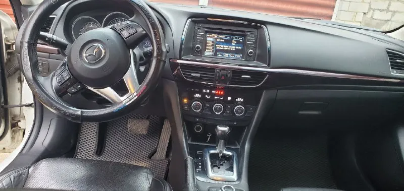 Продам mazda 6, автомобиль 2014 года выпуска. двигатель 2.0 150 л. с. техническая часть без нареканий. очень надёжный и комфортный седан. у автомобиля прекрасная управляемость и красивый дизайн. за всё время эксплуатации всего 2 владельца. хорошая комплектация: автомат, двухзонный климат-контроль, все электростеклоподъемники, противотуманные фары, подушки безопасности, усилитель руля, авs, система стабилизации, мультируль, круиз контроль, подогрев сидений, электрозеркала с обогревом, аудиосистема, обогрев заднего стекла, датчик дождя и света. цена 1550000р. все вопросы по тел: +79591992229 📞 звоните: +7(959)1992229 - фотография - 7