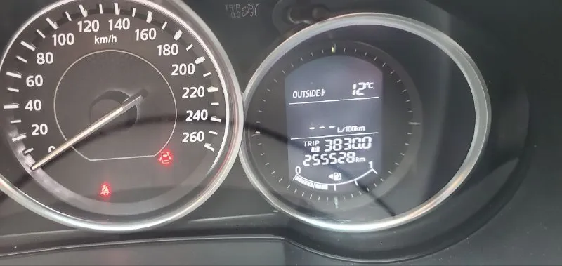 Продам mazda 6, автомобиль 2014 года выпуска. двигатель 2.0 150 л. с. техническая часть без нареканий. очень надёжный и комфортный седан. у автомобиля прекрасная управляемость и красивый дизайн. за всё время эксплуатации всего 2 владельца. хорошая комплектация: автомат, двухзонный климат-контроль, все электростеклоподъемники, противотуманные фары, подушки безопасности, усилитель руля, авs, система стабилизации, мультируль, круиз контроль, подогрев сидений, электрозеркала с обогревом, аудиосистема, обогрев заднего стекла, датчик дождя и света. цена 1550000р. все вопросы по тел: +79591992229 📞 звоните: +7(959)1992229 - фотография - 8