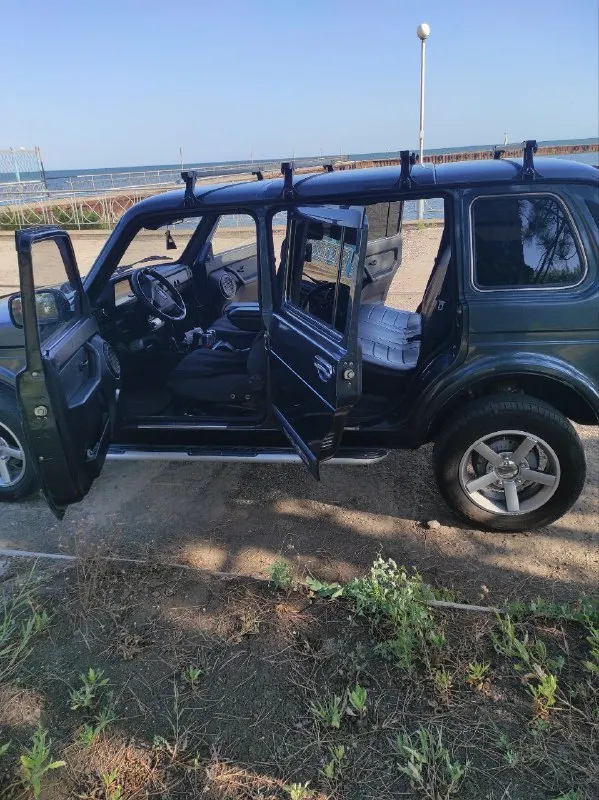 Лето подходит к завершению и уже сейчас нужно задуматься какое относительно свежее и не дорогое авто с повышенной проходимостью станет верным и надёжным помощником в передвижении в зиму: предлагаю вашему вниманию нива-легенд 2131 2013 года в отличном состоянии, я хозяин, денег вложил в доп установки нормально, кто приобретёт-оценит! цена 650т. р. за детальной информации в личку т. к.связь г или по +79490429414 📲 tg: юрий рюрикивич 📞 звоните: +7(949)0429414 - фотография - 4