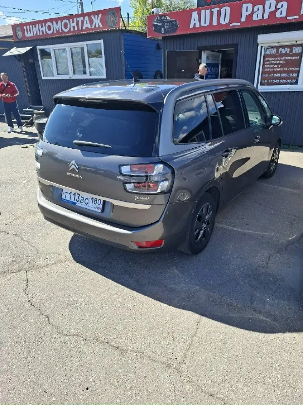 Продам многофункциональный, комфортный автомобиль марки citroen с4 picasso, 2016 года выпуска, бензин, 1.6 ат, пробег 114 т. км 7 полноценных мест, вместительный багажник. состояние отличное, есть комплект зимней резины! стоимость 1 450000 т. р хороший торг!!! звонить по телефону +7949 385 43 06 📞 звоните: +7(949)3854306 - фотография - 4