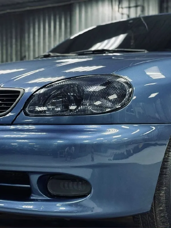 Продам daewoo lanos 2009 года в идеальном состоянии, 113 тысяч родного пробега, готов на любые проверки, я один единственный владелец, покупал с автосалона. кузов в идеальном состоянии, ходовая так же в отличном состоянии не гремит не стучит, за машиной всегда следил, масло менял каждые 6 тысяч. коробка работает отлично все передачи включаются без посторонних звуков. машина покрыта в керамику, на новых дисках и новой резине липучке. за машиной ухаживал и денег не когда не жалел. на остальные интересующие вопросы отвечу по номеру телефона. цена:390.000 тысяч торг +79495040006 📞 звоните: +7(949)5040006 - фотография - 3