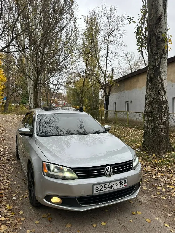 Продажа/обмен
Volkswagen jetta 2011 года
Мотор работает отлично 2.5 бензин
Коробка автомат всё отлично, без пинков
Ходовая мягкая не стучит едет достойно
По электрике всё отлично
Салон в удовлетворительном состоянии, хорошая оптика, новая резина
По кузову всё в порядке
По документам всё хорошо, любое переоформление
Цена: 1.250.000₽ торг
Г донецк кировский район
+79497182722 - фотография - 1