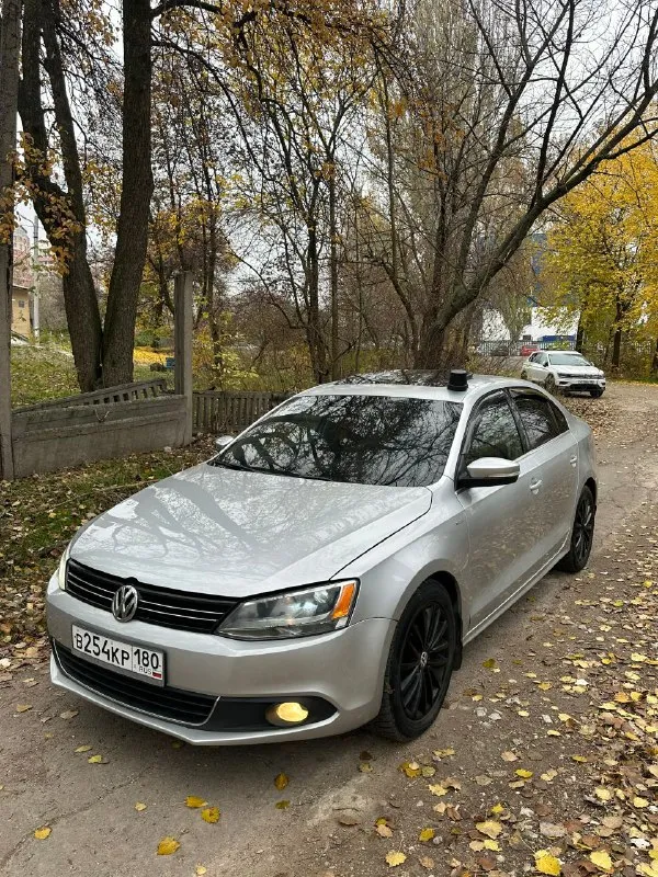 Продажа/обмен
Volkswagen jetta 2011 года
Мотор работает отлично 2.5 бензин
Коробка автомат всё отлично, без пинков
Ходовая мягкая не стучит едет достойно
По электрике всё отлично
Салон в удовлетворительном состоянии, хорошая оптика, новая резина
По кузову всё в порядке
По документам всё хорошо, любое переоформление
Цена: 1.250.000₽ торг
Г донецк кировский район
+79497182722 - фотография - 3