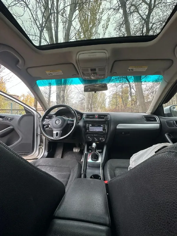 Продажа/обмен
Volkswagen jetta 2011 года
Мотор работает отлично 2.5 бензин
Коробка автомат всё отлично, без пинков
Ходовая мягкая не стучит едет достойно
По электрике всё отлично
Салон в удовлетворительном состоянии, хорошая оптика, новая резина
По кузову всё в порядке
По документам всё хорошо, любое переоформление
Цена: 1.250.000₽ торг
Г донецк кировский район
+79497182722 - фотография - 9