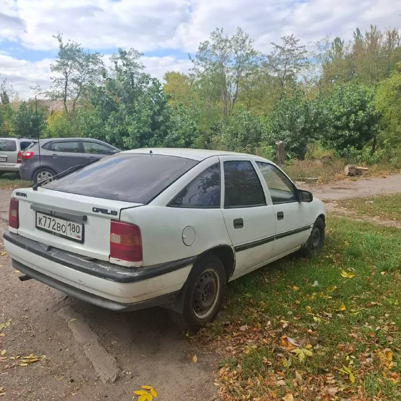 Продам opel vectra год выпуска 1990, мкпп, объем 1,6. документы все в порядке! цена 110 000т р т. +7... - фотография