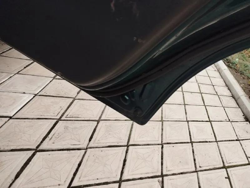 Продам свой автомобиль daewoo ланос 2004 г. в. , 1,5л. , 86 л. с. , кузов польский, сборка запорожье, передние стеклоподъёмники, галогенки, общий пробег 245000км. , после полного капремонта двигателя с заменой коленвала 50000км. , пороги заменены, оценкованные, просит внимания (не срочно) только задняя левая арка, на фото видно, более рыжиков нет нигде, низ дверей, днище, пороги всё целое, двигатель масло не ест, работает тихо и ровно, установлен газ 4 поколения (италия), стоит почти новая корейская летняя резина nexen, масло, охлаждайка, фильтра замены, за машиной ухаживал, в одних руках с 2013 года, кто купит будет доволен! 240 000р. макеевка. +7949-317-78-09 📞 звоните: +7(949)3177809 - фотография - 3