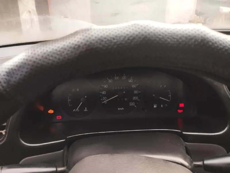 Продам свой автомобиль daewoo ланос 2004 г. в. , 1,5л. , 86 л. с. , кузов польский, сборка запорожье, передние стеклоподъёмники, галогенки, общий пробег 245000км. , после полного капремонта двигателя с заменой коленвала 50000км. , пороги заменены, оценкованные, просит внимания (не срочно) только задняя левая арка, на фото видно, более рыжиков нет нигде, низ дверей, днище, пороги всё целое, двигатель масло не ест, работает тихо и ровно, установлен газ 4 поколения (италия), стоит почти новая корейская летняя резина nexen, масло, охлаждайка, фильтра замены, за машиной ухаживал, в одних руках с 2013 года, кто купит будет доволен! 240 000р. макеевка. +7949-317-78-09 📞 звоните: +7(949)3177809 - фотография - 8