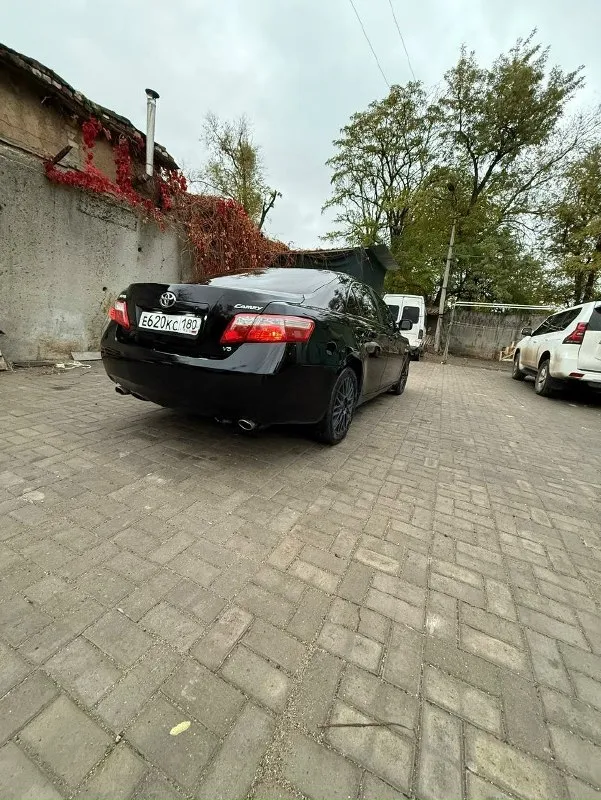 Toyota камри ( toyota camry ) обьем 3.5 2007 года пробег 278 тысячи автомобиль в отличном состояние лакокрасочное покрытие есть не большие моменты ходовая часть в отличном состояние мотор масло не есть, автомат не пинает, работает отлично цена 1.100.000 торг у капота звоните по телефону +79497066737 📞 звоните: +7(949)7066737 - фотография - 3