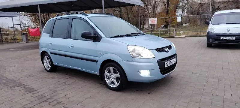 Продам hyundai matrix 1.6 2008 г. в автомобил в отличном состоянии и без вложений, двигатель работает идеально, автомат переключаться идеально, ходовая полностью обслужена, кузов и дно без гнили, салон чистый и опрятный. авто в хорошей комплектации, кондиционер (работает) 4 эсп, абс, есп, эур, подогрев передних сидений, авто на 15 литых дисках и шорошей зимней резине, в фарах установлены лэд лампы(свет шикарный) документы чистые и готовы к переоформлению авто находится в г мариуполь цена 530 000 руб +7949 727 34 15 📞 звоните: +7(949)7273415 - фотография - 4
