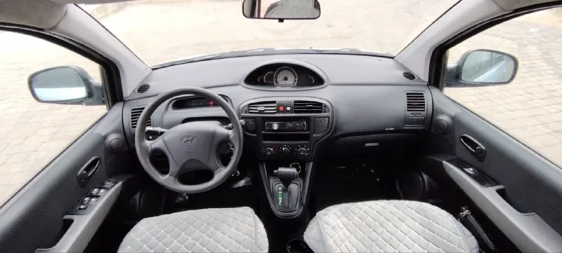 Продам hyundai matrix 1.6 2008 г. в автомобил в отличном состоянии и без вложений, двигатель работает идеально, автомат переключаться идеально, ходовая полностью обслужена, кузов и дно без гнили, салон чистый и опрятный. авто в хорошей комплектации, кондиционер (работает) 4 эсп, абс, есп, эур, подогрев передних сидений, авто на 15 литых дисках и шорошей зимней резине, в фарах установлены лэд лампы(свет шикарный) документы чистые и готовы к переоформлению авто находится в г мариуполь цена 530 000 руб +7949 727 34 15 📞 звоните: +7(949)7273415 - фотография - 8