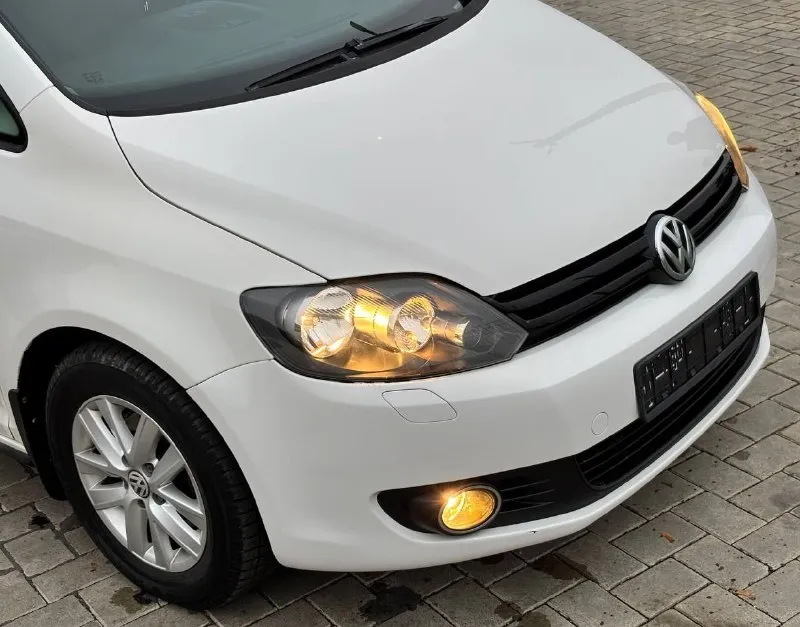 Продам  volkswagen golf plus
Год выпуска 2013
Объем двигателя 1.6
Коробка автомат
Родной пробег 168.000км, без дтп, 2 хозяина

Комплектация
Стоит штатная мультимедия,
4 Электро стёклаподъемника,
Подогрев сидений, двух зоный климат контроль,
Подогрев заднего/переднего лобового и зеркал, abs/esp, электро регулировка складывания боковых зеркал! Датчики дождя, датчики света система адаптивного освещения (afs) хорошая  акустика,
Сигнализация, центральный замок, в автомобиле есть все для комфорта,

По кузову рыжиков и вздутия нет, от слова совсем!
Мотор, коробка в отличном  состоянии  машина полностью обслужена от и до вложений не требует от слова совсем,
Ходовая часть, масла, фильтра, недавно были обслужены полностью,
Салон в отлично сохранилась, работает каждая кнопочка!
По документам полный порядок, любой вид оформления!
По запросу скину видео обзор.

Цена 880.000.р
Г. Донецк

Номер телефона
+7949-564-47-36
+7949-620-99-74 - фотография - 3