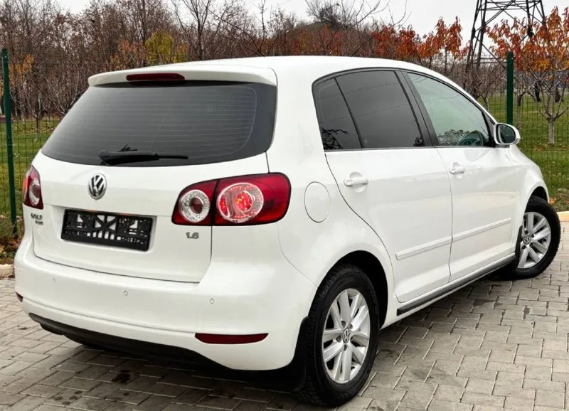 Продам  volkswagen golf plus
Год выпуска 2013
Объем двигателя 1.6
Коробка автомат
Родной пробег 168.000км, без дтп, 2 хозяина

Комплектация
Стоит штатная мультимедия,
4 Электро стёклаподъемника,
Подогрев сидений, двух зоный климат контроль,
Подогрев заднего/переднего лобового и зеркал, abs/esp, электро регулировка складывания боковых зеркал! Датчики дождя, датчики света система адаптивного освещения (afs) хорошая  акустика,
Сигнализация, центральный замок, в автомобиле есть все для комфорта,

По кузову рыжиков и вздутия нет, от слова совсем!
Мотор, коробка в отличном  состоянии  машина полностью обслужена от и до вложений не требует от слова совсем,
Ходовая часть, масла, фильтра, недавно были обслужены полностью,
Салон в отлично сохранилась, работает каждая кнопочка!
По документам полный порядок, любой вид оформления!
По запросу скину видео обзор.

Цена 880.000.р
Г. Донецк

Номер телефона
+7949-564-47-36
+7949-620-99-74 - фотография - 5