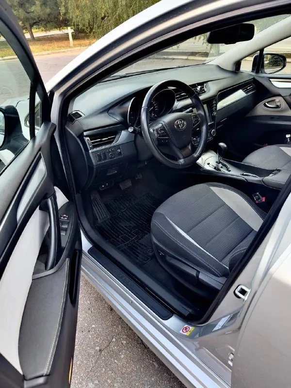 Продам toyota avensis 2016г ✅️ 1.8 бензин ✅️ ✅️ пробег 96 000 км автомобиль в отличном состоянии, своевременно обслуживался. вся в родном окрасе, без дтп, пробег родной. покупал у официально дилера, я единственный собственник. если вы ищете отличный и ухоженный авто, это именно тот вариант. полный комплект ключей и документов. зимняя резина в комплекте. документы в порядке, переоформление без проблем, можем в месте поехать в мрэо. осмотр донецк цена 1 800 000 +7949-376-7266 📲 tg: @sstraxovoy_agent 📞 звоните: +7(949)3767266 - фотография - 8