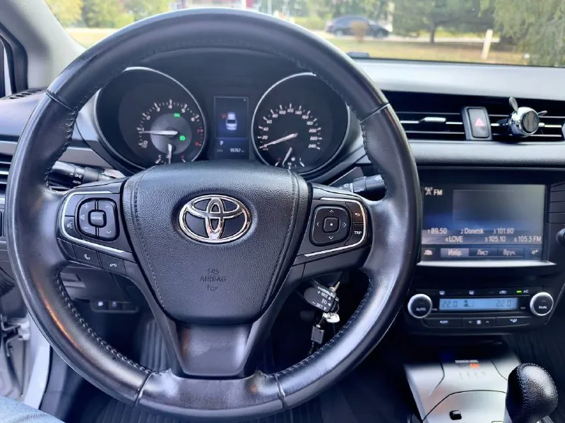 Продам toyota avensis 2016г ✅️ 1.8 бензин ✅️ ✅️ пробег 96 000 км автомобиль в отличном состоянии, своевременно обслуживался. вся в родном окрасе, без дтп, пробег родной. покупал у официально дилера, я единственный собственник. если вы ищете отличный и ухоженный авто, это именно тот вариант. полный комплект ключей и документов. зимняя резина в комплекте. документы в порядке, переоформление без проблем, можем в месте поехать в мрэо. осмотр донецк цена 1 800 000 +7949-376-7266 📲 tg: @sstraxovoy_agent 📞 звоните: +7(949)3767266 - фотография - 9