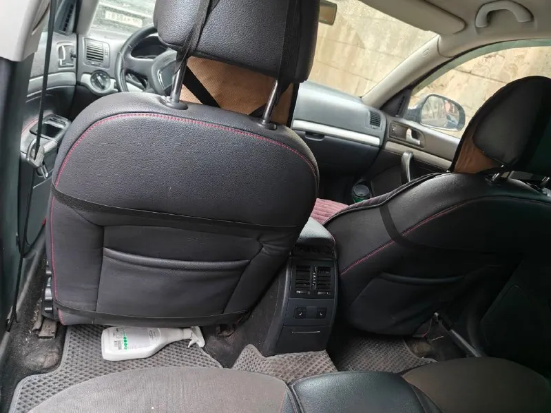 Цена: 800.000 шкода а5 elegance 2011г 1.6 bse на акпп- aisin 09g (6 ступка) - климат 2х зон - подогревы 4х сидений - лед оптика (новые фары в сборе) +старые - подсветка в сторону поворота при повороте руля - 4 парктроника сзади, выводятся на дисплей - 4 стекло подъёмника (авто) - по электрике куча опций (настраиваемых) – приветственный, провожающий свет, складывание и подогрев боковых зеркал, зеркала движутся при включении r заднего хода итд. - заводская музыка и магнитола bolero, играет нормально - мультрируль - салон эва кожа-ткань комбинированный (перешита) включая дверные карты, подлокотник. (в общем максималка с доп. пакетом по комплектации) по технической части все ок, срочных и объемных вложений не требует, сел-поехал. моменты по лкп все видны на фото. по низам, порогам-днищу целая. г. донецк, киевский р-н. +79493164975 - фотография - 6