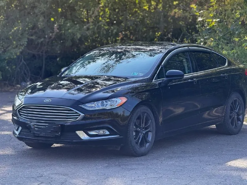 Продам ford fusion (north america) 2018 г. в., двигатель 1.5 ecoboost (181 л. с.). низкий пробег оригинальный - 31000. 6-ти ступенчатая коробка автомат (aisin). авто старт/стоп на светофорах, мультируль, кожаный салон, регулировка водительского сиденья в 10 направлениях, круиз контроль, климат контроль, качественная музыка, камера заднего вида, парктроники цена 1550000 руб. торг. возможен обмен !! все вопросы по телефону +79494126265 - фотография - 5