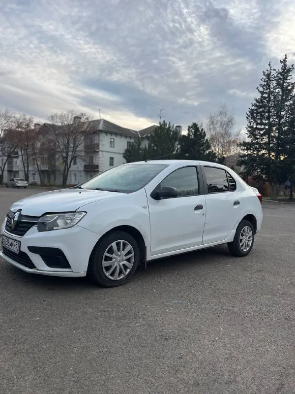 Рено логан 2019 года выпуска 1 владелец машина в отличном техническом состоянии. мотор(кап ремонт) коробка(кап ремонт), ходовая - новая работает, без лишних звуков и проблем. (на все есть чеки ) комплектация: заводская, электро пакет, подрулевые переключатели, кондиционер (работает), гур. абс. салон в отличном состоянии, пластик живой без дефектов. было одно дтп (не значительное, без нарушений геометрии кузова и тд. серьезного ничего нету, если хотите купите любую авто теку там все написано и расписано ) цена 540к (небольшой торг присутствует) машина находится в г. докучаевск +79493119278 николай +79498704580 владислав - фотография - 5