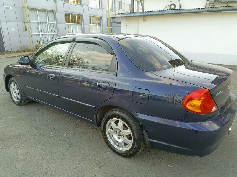 Продам kia spectra 2008года! пробег 267тыс. в отличном состоянии вложения не требует! все работает! кузов без дтп, без гнили и ржавчины, днище пороги стаканы целые! двигатель масло не ест не дымит работает ровно! коробка не хрустит не выбивает! ходовая часть без нареканий, не стучит не гремит! салон чистый. полная комплектация: гур, кондиционер ( работает отлично), 4 стеклоподъёмника, эл. зеркала с подогревом, сенсорная магнитола с камерой заднего вида, сигнализация, литые диски и т. д. документы в полном порядке без штрафов арестов и ограничений! цена 365 тыс. рублей. тел: +79495589051 осмотр донецк! - фотография - 3