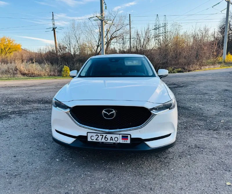 Продам mazda cx-5 touring 2019 была пригнана в 22 году и находилась в одной семье. полный привод пробег 130 000 км. двигатель 2.5 атмосферный коробка автомат aisin 6 ст. бесключевой доступ удержание в полосах, слепые зоны адапнивный круиз контроль кожаный салон уже на зимней резине стоимость 2 350 000 торг +7 949 404 35 31 андрей - фотография - 3