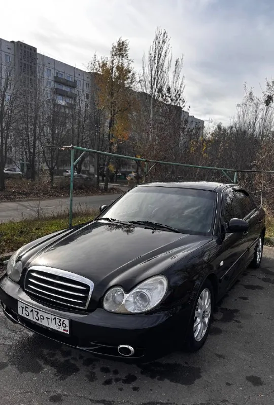 Продам hyundai sonata 2.0 бензин ⛽️ 2005 года автомобиль на полном ходу, сел и поехал на любое расстоянии. штрафов и арестов не имеет. продажа от собственника. авто находится территориально в донецке. кожаный салон, кондиционер, подогрев сидений. цена 470 к торг 79493273918 📲 tg: v 📞 звоните: +7(949)3273918 - фотография - 3