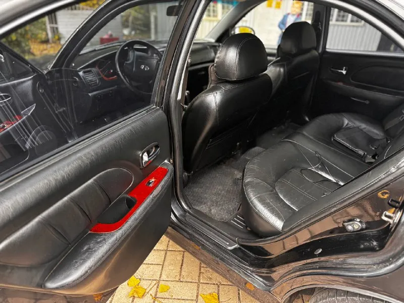 Продам hyundai sonata 2.0 бензин ⛽️ 2005 года автомобиль на полном ходу, сел и поехал на любое расстоянии. штрафов и арестов не имеет. продажа от собственника. авто находится территориально в донецке. кожаный салон, кондиционер, подогрев сидений. цена 470 к торг 79493273918 📲 tg: v 📞 звоните: +7(949)3273918 - фотография - 8